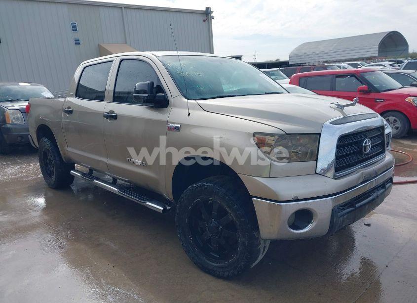 2007 Toyota Tundra SR5 5.7L V8 (VIN 5TFEV54147X026836) main photo