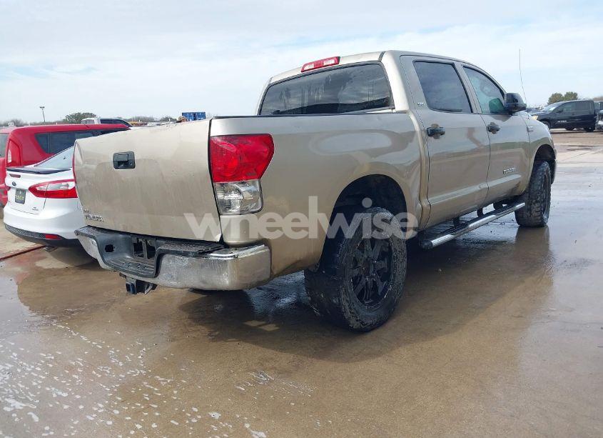 Photo 4 of 2007 Toyota Tundra SR5 5.7L V8 (VIN 5TFEV54147X026836)