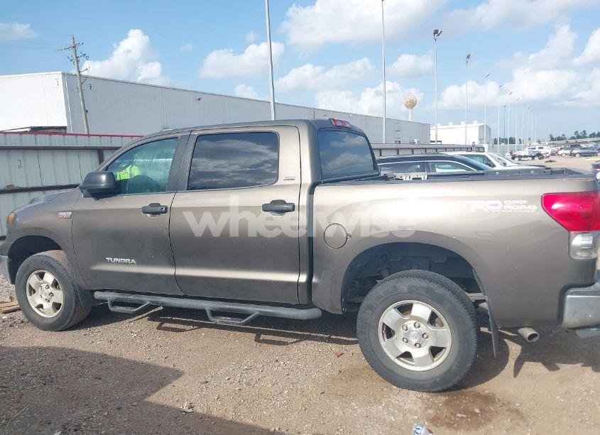 Photo 14 of 2009 Toyota Tundra SR5 5.7L V8 (VIN 5TFEV54169X070680)