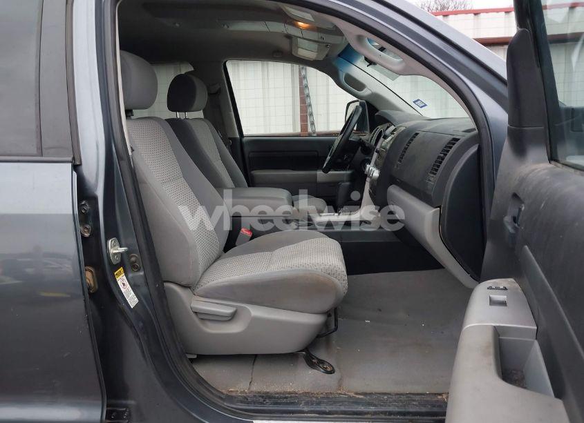 Photo 5 of 2008 Toyota Tundra SR5 5.7L V8 (VIN 5TFEV54188X051885)