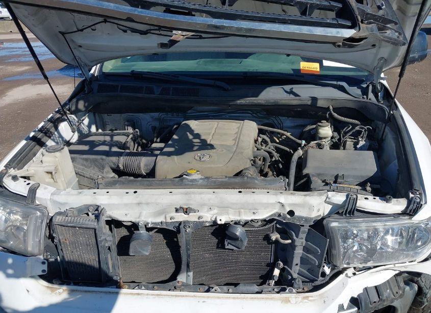 Photo 10 of 2007 Toyota Tundra SR5 5.7L V8 (VIN 5TFEV54197X027075)