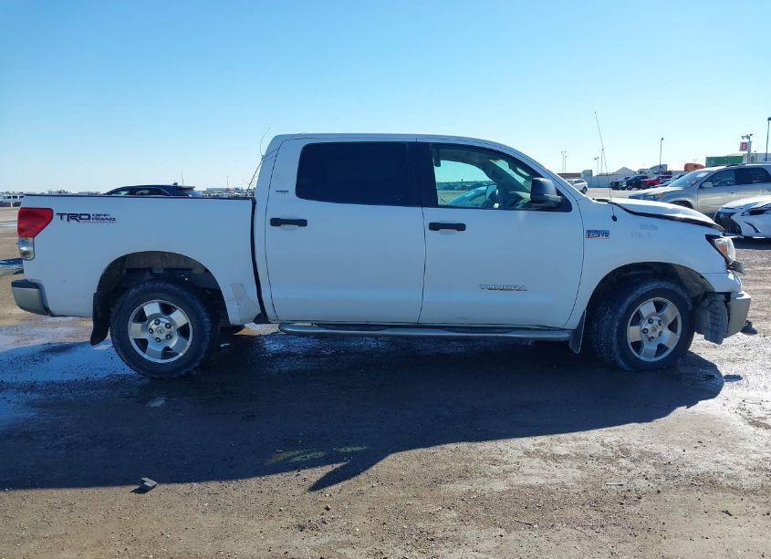 Photo 13 of 2007 Toyota Tundra SR5 5.7L V8 (VIN 5TFEV54197X027075)