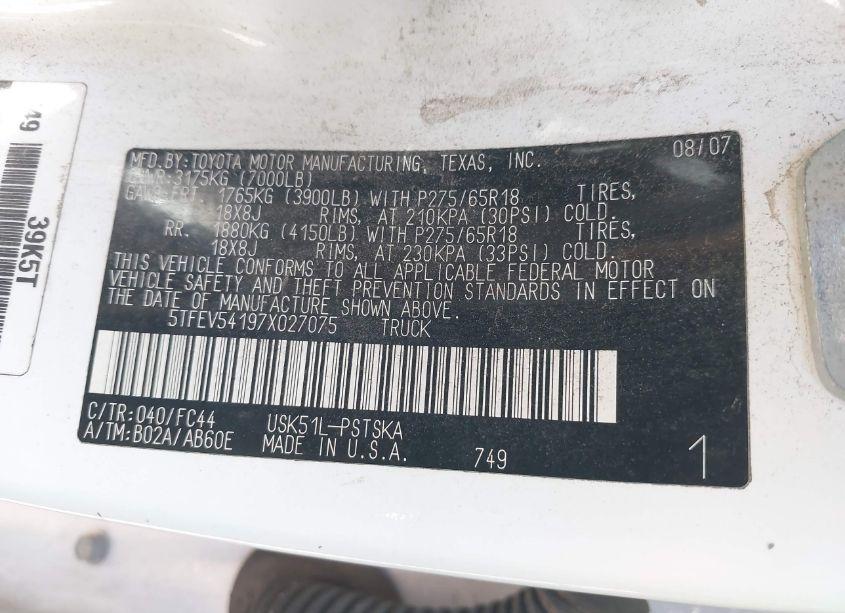 Photo 9 of 2007 Toyota Tundra SR5 5.7L V8 (VIN 5TFEV54197X027075)