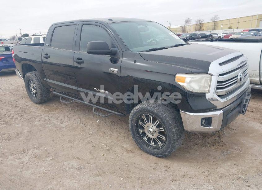 2017 Toyota Tundra SR5 5.7L V8 (VIN 5TFEW5F13HX227400) main photo