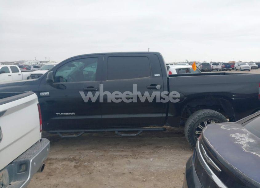 Photo 14 of 2017 Toyota Tundra SR5 5.7L V8 (VIN 5TFEW5F13HX227400)