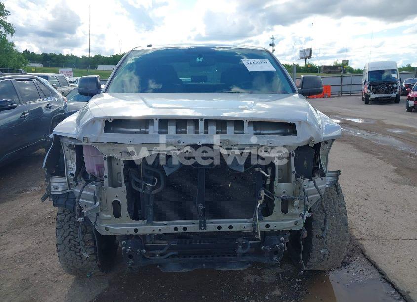 Photo 13 of 2016 Toyota Tundra SR5 5.7L V8 (VIN 5TFEW5F14GX195166)