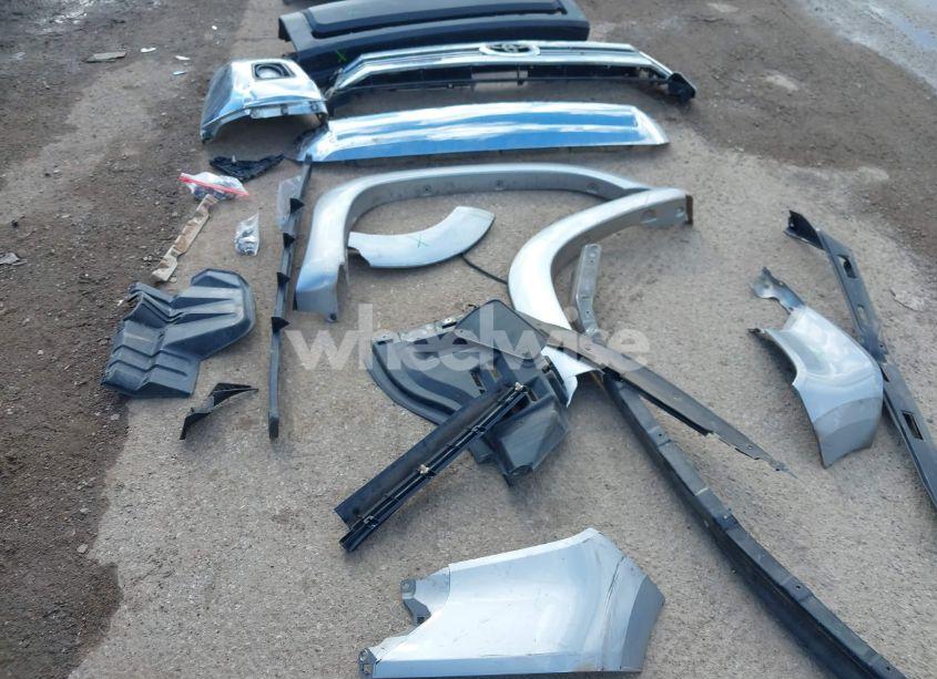 Photo 22 of 2016 Toyota Tundra SR5 5.7L V8 (VIN 5TFEW5F14GX195166)