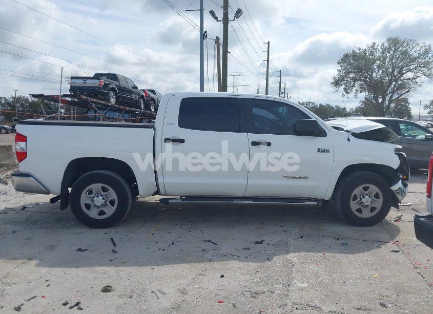 Photo 13 of 2017 Toyota Tundra SR5 5.7L V8 (VIN 5TFEW5F15HX227902)