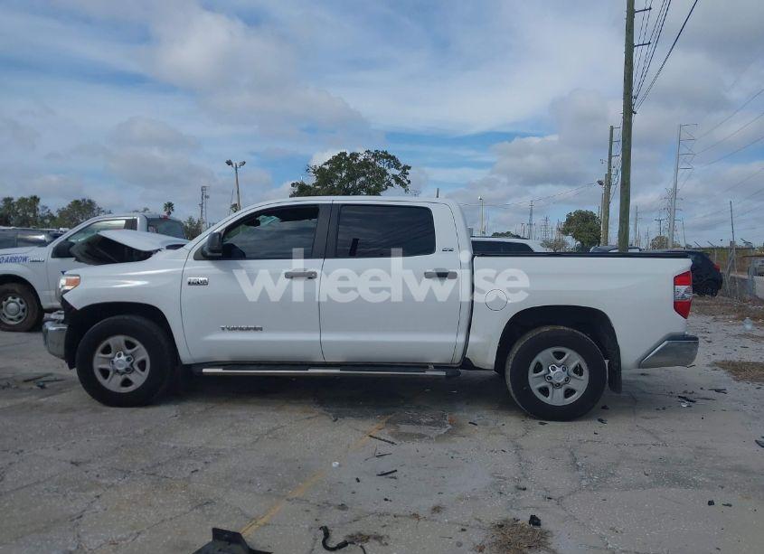 Photo 14 of 2017 Toyota Tundra SR5 5.7L V8 (VIN 5TFEW5F15HX227902)