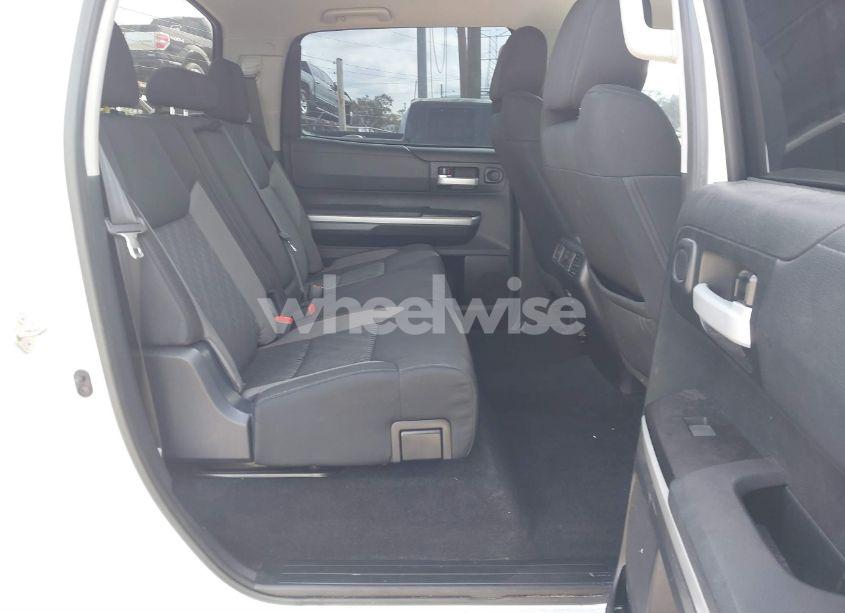 Photo 8 of 2017 Toyota Tundra SR5 5.7L V8 (VIN 5TFEW5F15HX227902)