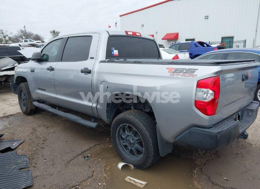 Photo 3 of 2016 Toyota Tundra SR5 5.7L V8 (VIN 5TFEW5F16GX211321)