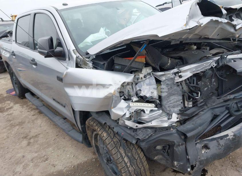 Photo 6 of 2016 Toyota Tundra SR5 5.7L V8 (VIN 5TFEW5F16GX211321)