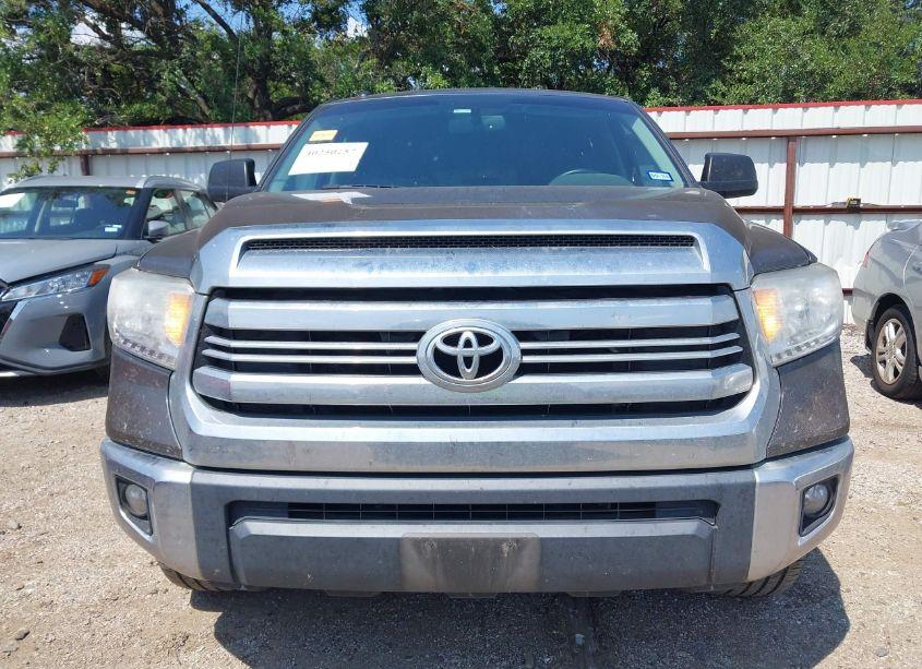 Photo 12 of 2016 Toyota Tundra SR5 5.7L V8 (VIN 5TFEW5F17GX211232)