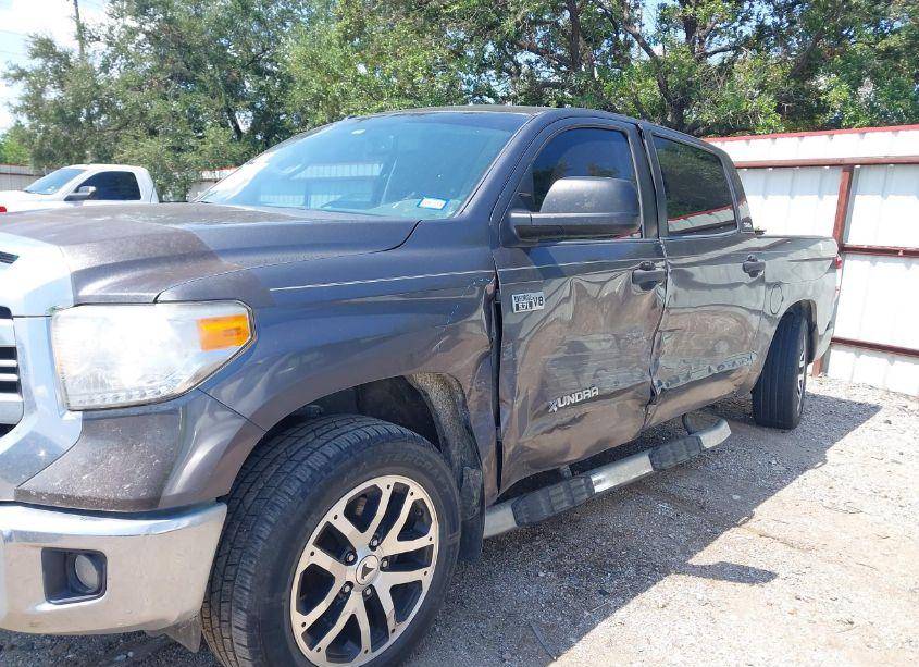 Photo 6 of 2016 Toyota Tundra SR5 5.7L V8 (VIN 5TFEW5F17GX211232)