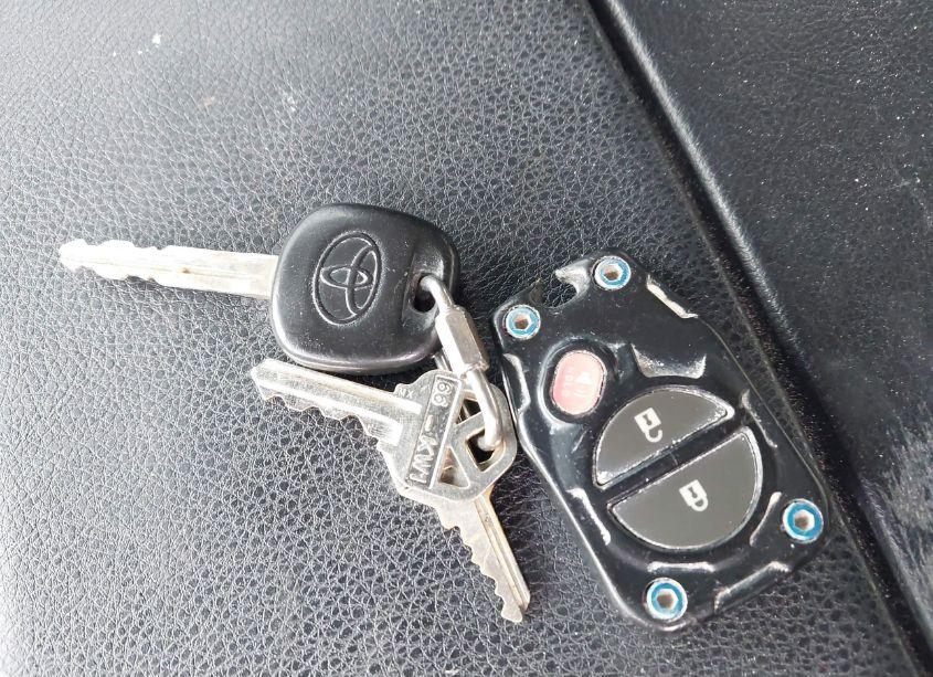 Photo 11 of 2016 Toyota Tundra SR5 5.7L V8 (VIN 5TFEW5F19GX207764)