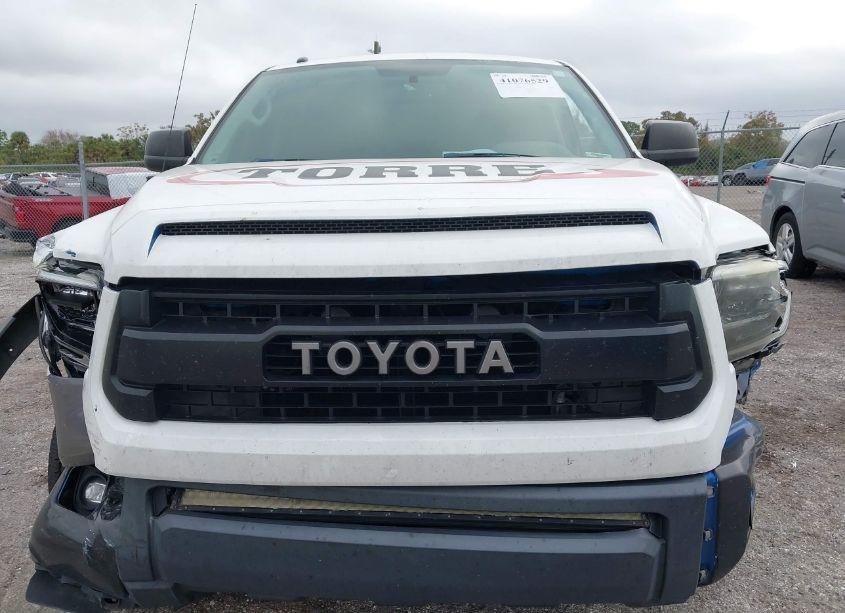 Photo 12 of 2016 Toyota Tundra SR5 5.7L V8 (VIN 5TFEW5F19GX207764)