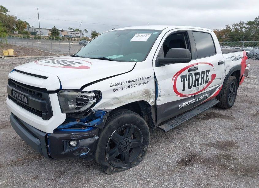 Photo 2 of 2016 Toyota Tundra SR5 5.7L V8 (VIN 5TFEW5F19GX207764)