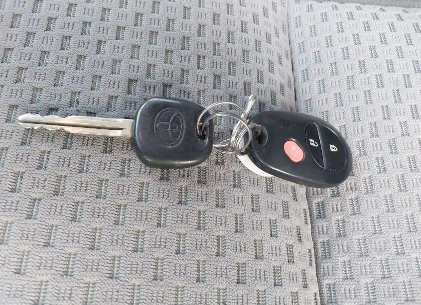 Photo 11 of 2010 Toyota Tundra GRADE 5.7L V8 (VIN 5TFEY5F10AX078878)