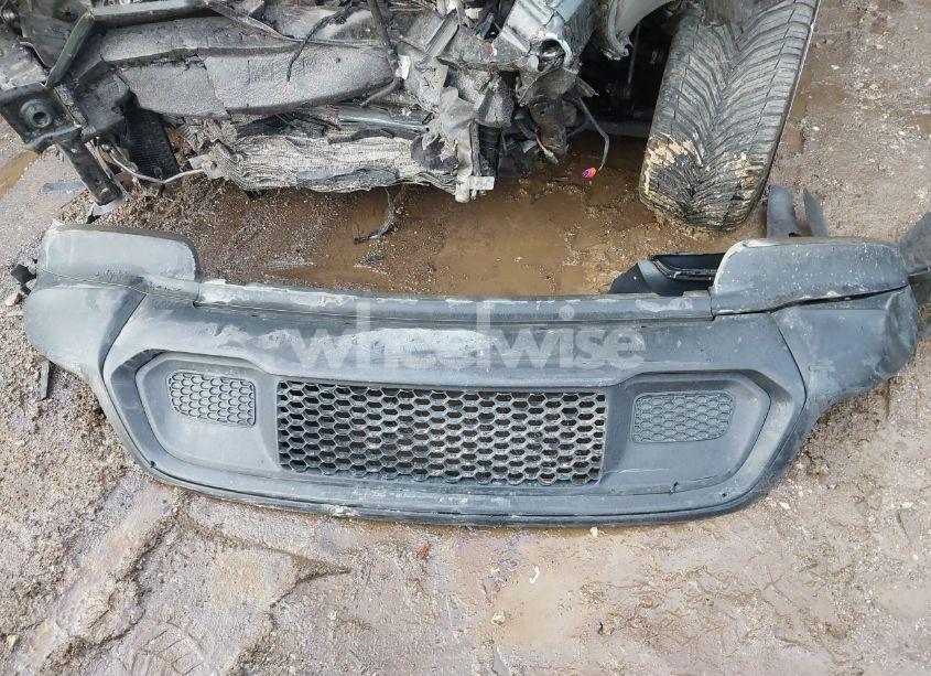 Photo 12 of 2011 Toyota Tundra GRADE 5.7L V8 (VIN 5TFEY5F10BX100041)