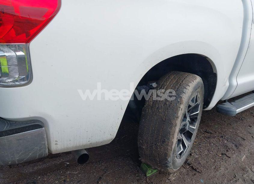 Photo 6 of 2011 Toyota Tundra GRADE 5.7L V8 (VIN 5TFEY5F10BX100041)