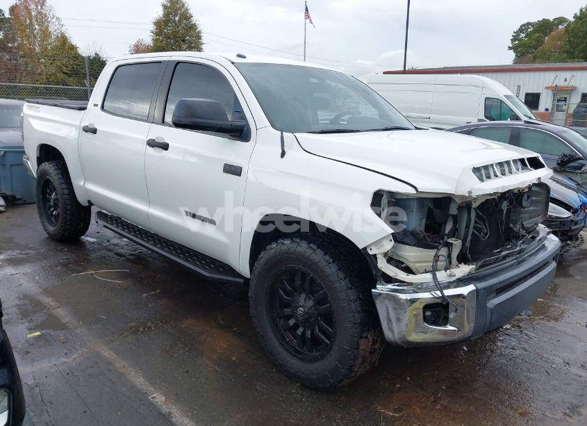 2014 Toyota Tundra SR5 5.7L V8 (VIN 5TFEY5F10EX148904) main photo