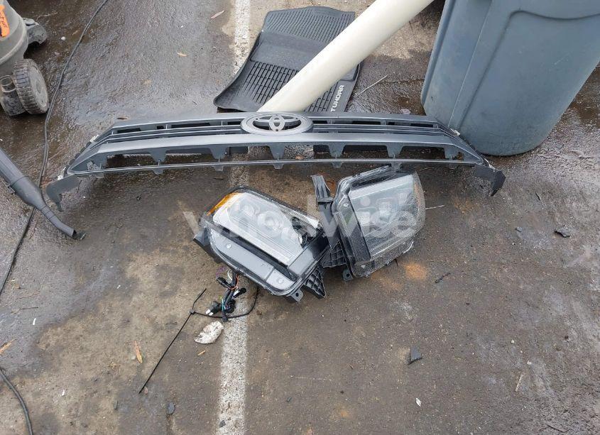 Photo 12 of 2014 Toyota Tundra SR5 5.7L V8 (VIN 5TFEY5F10EX148904)