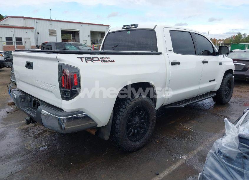 Photo 4 of 2014 Toyota Tundra SR5 5.7L V8 (VIN 5TFEY5F10EX148904)