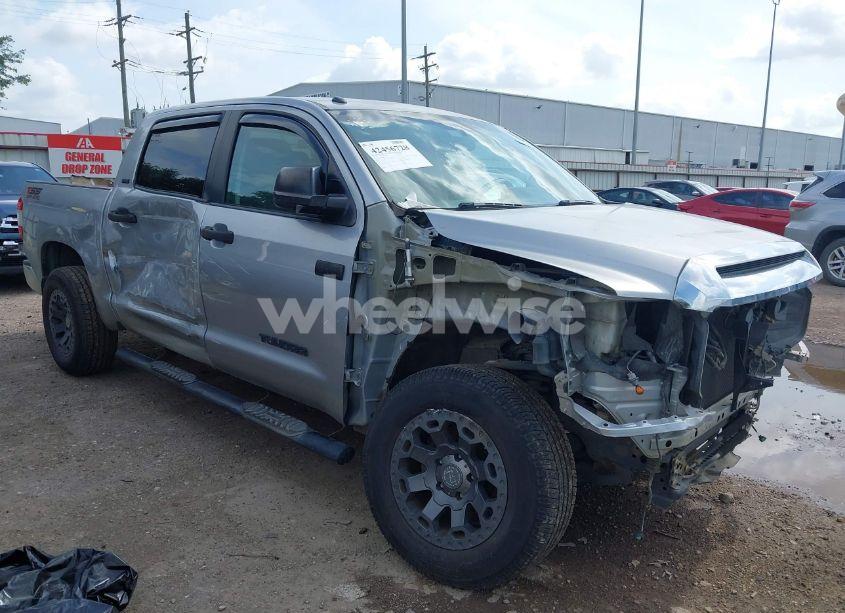 2014 Toyota Tundra SR5 5.7L V8 (VIN 5TFEY5F10EX150247) main photo