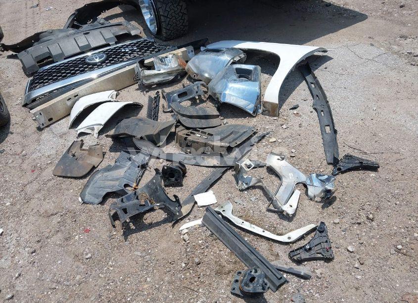 Photo 12 of 2020 Toyota Tundra SR5 (VIN 5TFEY5F10LX268733)