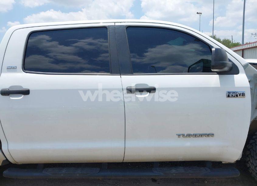 Photo 14 of 2020 Toyota Tundra SR5 (VIN 5TFEY5F10LX268733)