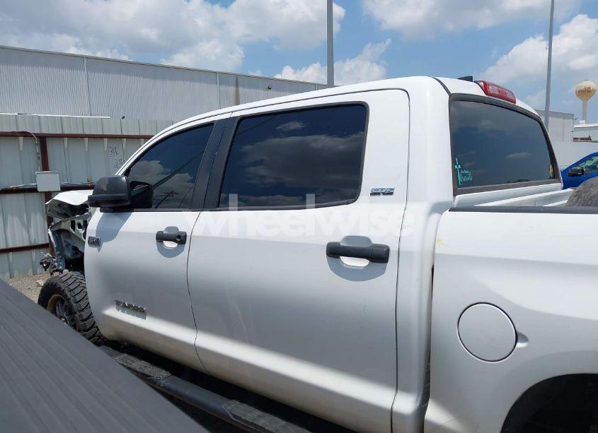 Photo 15 of 2020 Toyota Tundra SR5 (VIN 5TFEY5F10LX268733)