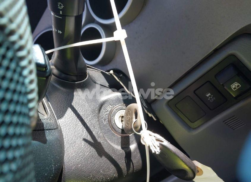 Photo 11 of 2010 Toyota Tundra GRADE 5.7L V8 (VIN 5TFEY5F11AX097360)