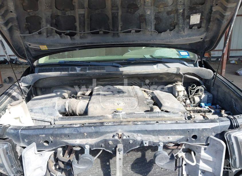 Photo 10 of 2011 Toyota Tundra GRADE 5.7L V8 (VIN 5TFEY5F11BX111324)
