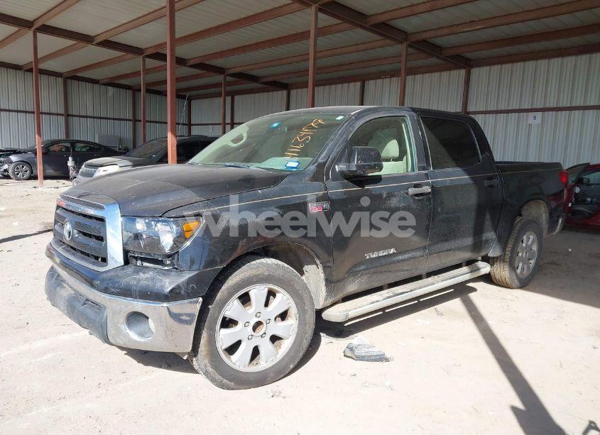 Photo 2 of 2011 Toyota Tundra GRADE 5.7L V8 (VIN 5TFEY5F11BX111324)