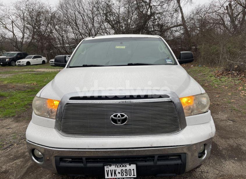 Photo 11 of 2012 Toyota Tundra GRADE 5.7L V8 (VIN 5TFEY5F11CX120560)