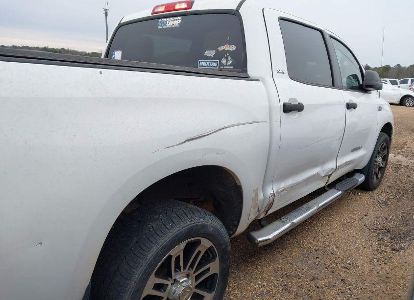 Photo 6 of 2013 Toyota Tundra GRADE 5.7L V8 (VIN 5TFEY5F11DX139983)