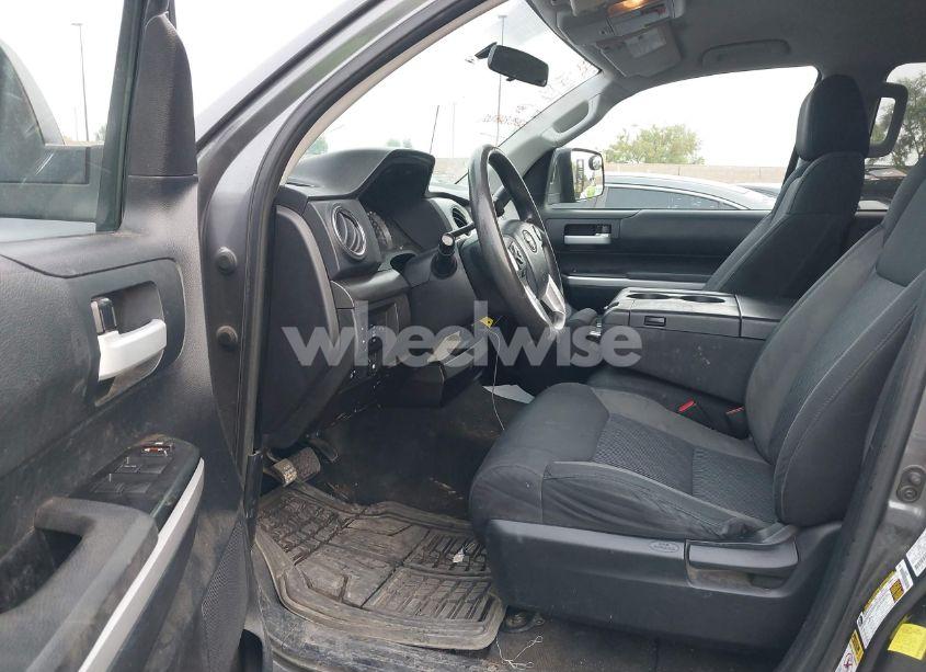 Photo 5 of 2014 Toyota Tundra SR5 5.7L V8 (VIN 5TFEY5F11EX163069)