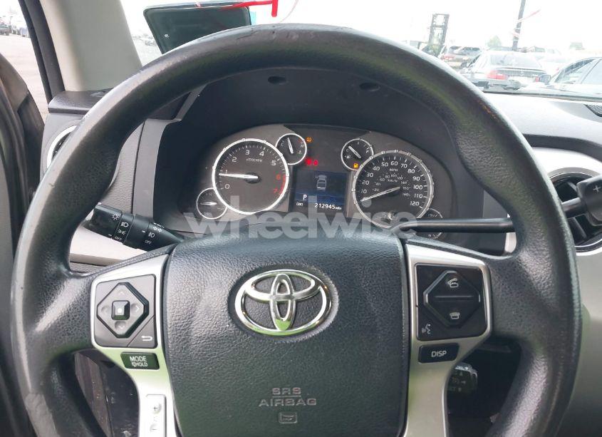 Photo 7 of 2014 Toyota Tundra SR5 5.7L V8 (VIN 5TFEY5F11EX163069)