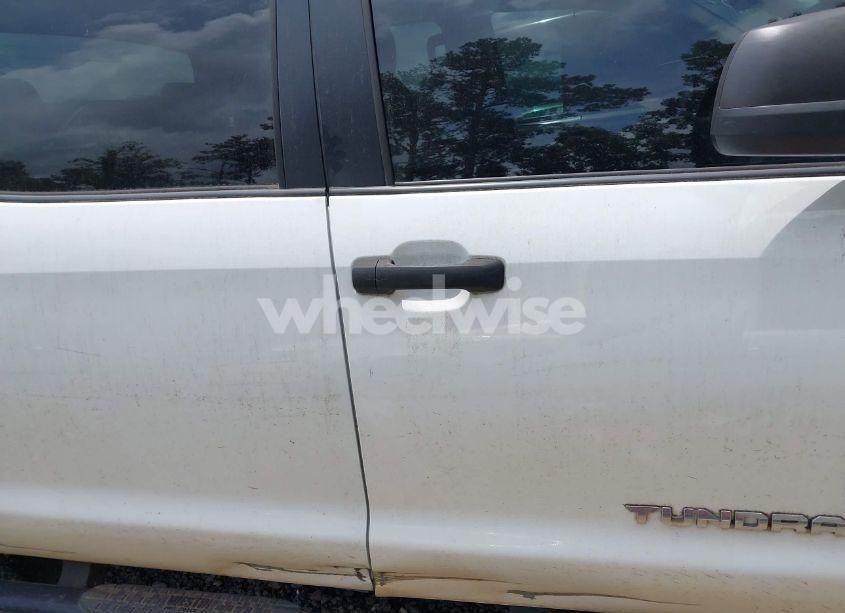 Photo 13 of 2014 Toyota Tundra SR5 5.7L V8 (VIN 5TFEY5F11EX163752)