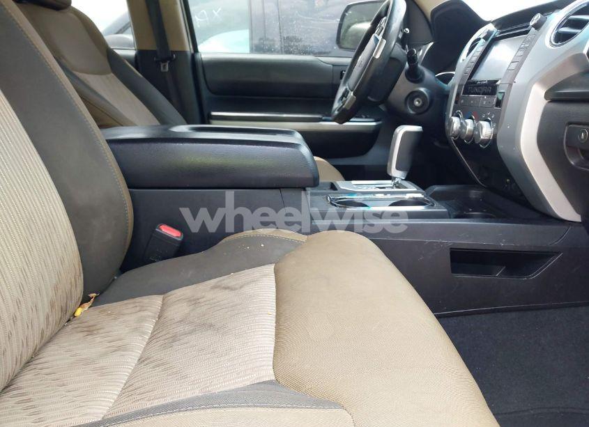 Photo 5 of 2014 Toyota Tundra SR5 5.7L V8 (VIN 5TFEY5F11EX163752)