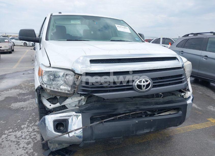 Photo 6 of 2015 Toyota Tundra SR5 5.7L V8 (VIN 5TFEY5F11FX176387)