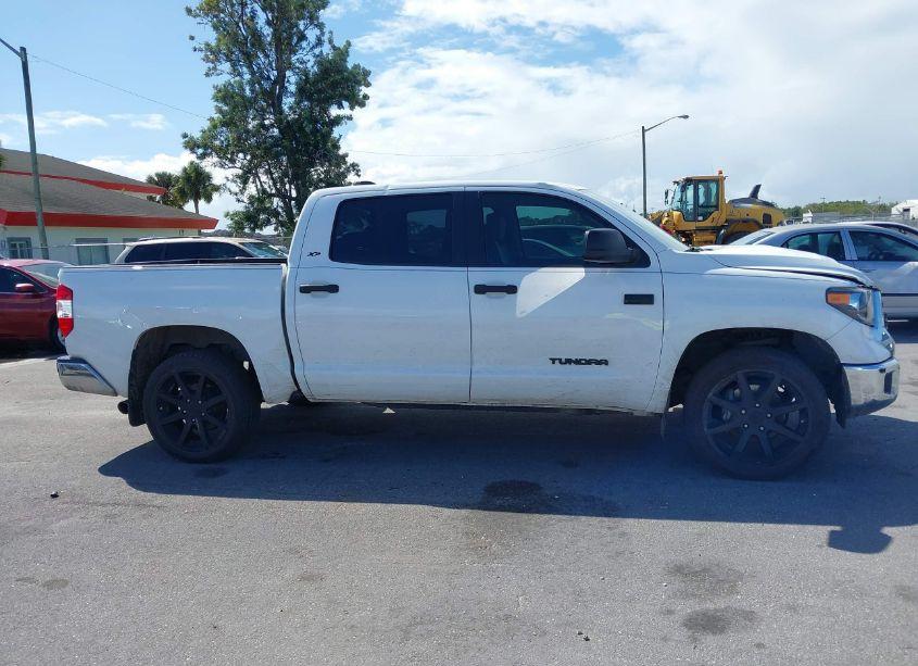 Photo 14 of 2021 Toyota Tundra SR5 (VIN 5TFEY5F11MX282383)
