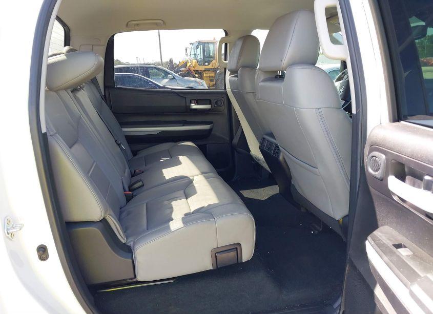 Photo 8 of 2021 Toyota Tundra SR5 (VIN 5TFEY5F11MX282383)