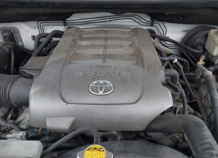 Photo 10 of 2010 Toyota Tundra CREWMAX SR5 (VIN 5TFEY5F12AX083712)