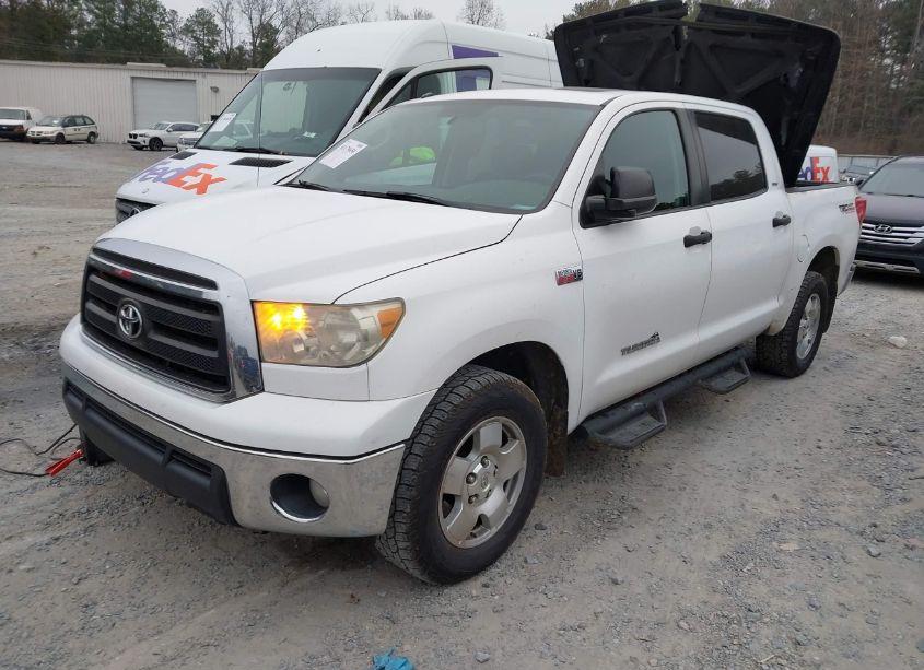 Photo 2 of 2010 Toyota Tundra CREWMAX SR5 (VIN 5TFEY5F12AX083712)