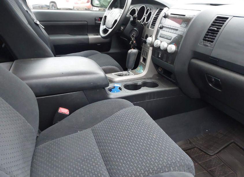 Photo 5 of 2010 Toyota Tundra CREWMAX SR5 (VIN 5TFEY5F12AX083712)