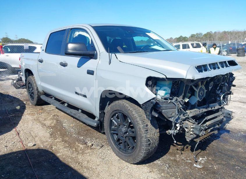 2021 Toyota Tundra SR5 (VIN 5TFEY5F12MX290170) main photo