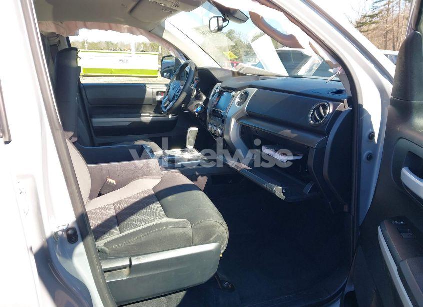 Photo 5 of 2021 Toyota Tundra SR5 (VIN 5TFEY5F12MX290170)