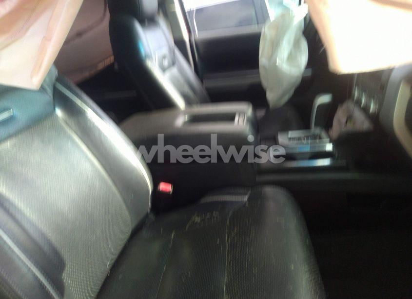 Photo 5 of 2014 Toyota Tundra SR5 5.7L V8 (VIN 5TFEY5F13EX153384)