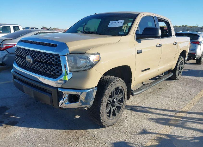 Photo 2 of 2019 Toyota Tundra SR5 5.7L V8 (VIN 5TFEY5F13KX251231)